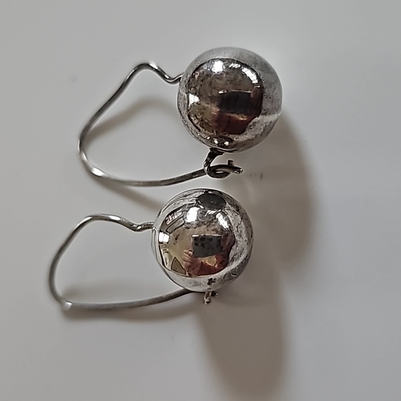 Sterling silver ball earrings bought in Mexico - Picture 4 of 5